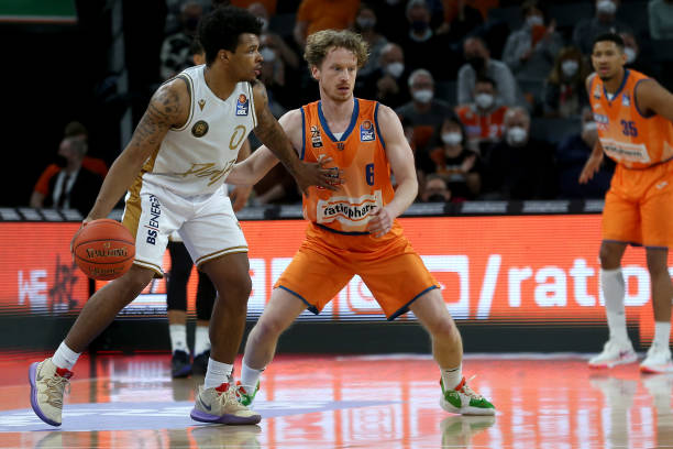 稳定军心的 稳定军心的