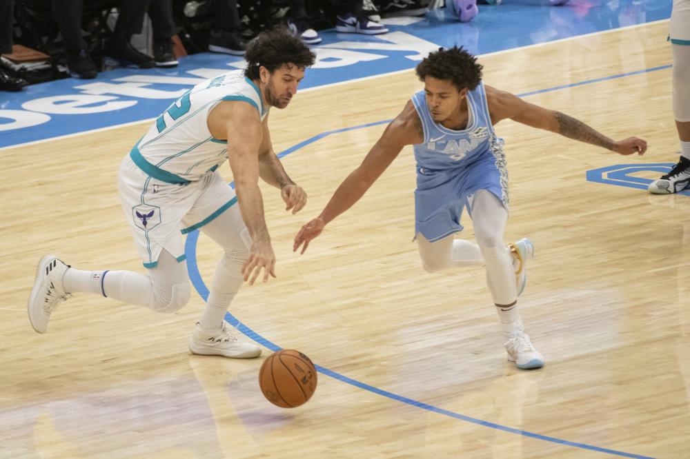 吸顶灯哪个牌子好？五大爆款护眼吸神器横评