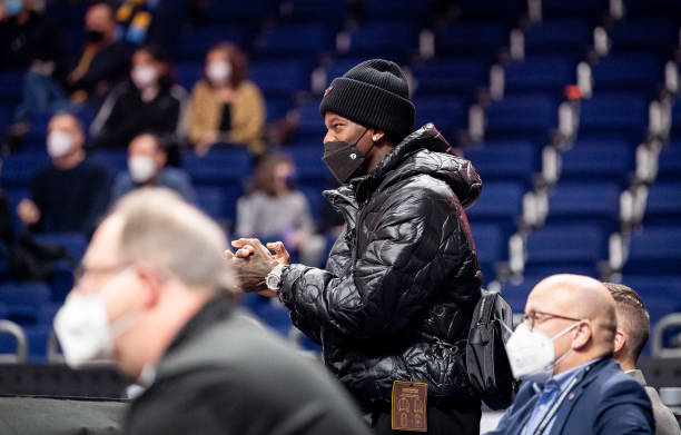 己的场上经 己的场上经