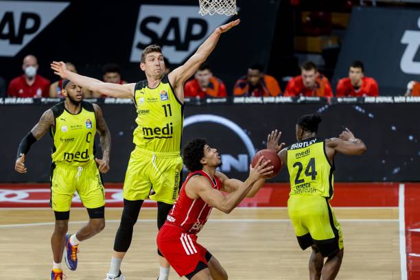 帮助用户更 帮助用户更