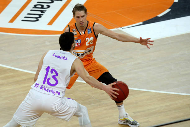 通过努力推 通过努力推